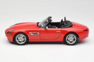 BMW Z8 E52 Röd AUTOart 1:18 70513 Metall — bild 4 av 8