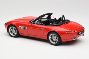 BMW Z8 E52 Röd AUTOart 1:18 70513 Metall — bild 7 av 8