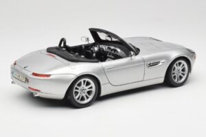 BMW Z8 E52 Titanium Silver Maisto 1:18 536896 Metall — bild 3 av 8