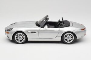 BMW Z8 E52 Titanium Silver Maisto 1:18 536896 Metall — bild 4 av 8