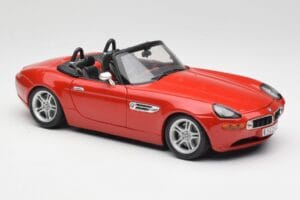 BMW Z8 E52 Röd Metallic Bburago 1:18 18-12032 Metall — bild 6 av 8