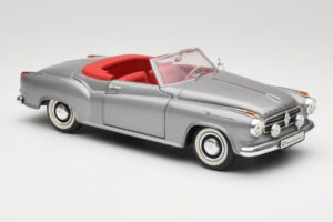 Borgward Isabella Cabriolet Silver Revell 1:18 8411 Metall — bild 6 av 8