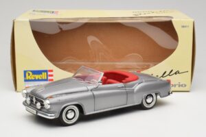 Borgward Isabella Cabriolet Silver Revell 1:18 8411 Metall — bild 8 av 8