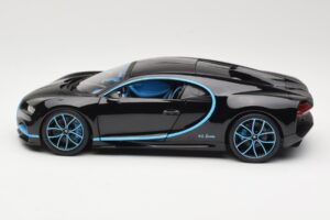 Bugatti Chiron Svart & Blå Bburago 1:18 18-11040BK Metall — bild 4 av 8