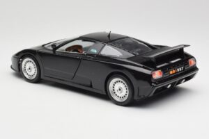 Bugatti EB110 Svart Bburago 1:18 3055 Metall — bild 7 av 8