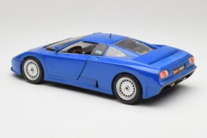 Bugatti EB110 Mörkblå Bburago 1:18 3035-DB Metall — bild 7 av 8