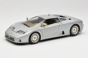 Bugatti EB110 Silver Bburago 1:18 3035-S Metall