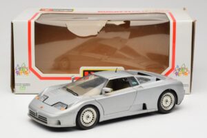 Bugatti EB110 Silver Bburago 1:18 3035-S Metall — bild 8 av 8