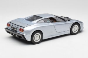 Bugatti EB110 SS Silver Anson 1:18 30303-W-M2 Metall — bild 3 av 8