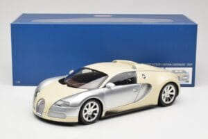 Bugatti Veyron Edition Centenaire Chrome Beige Minichamps 1:18 100110854 Metall — bild 8 av 8