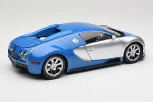 Bugatti Veyron Edition Centenaire Chrome Blue Minichamps 1:18 100110850-O Metall — bild 3 av 7