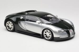 Bugatti Veyron Edition Centenaire Chrome Green Minichamps 1:18 100110852 Metall — bild 6 av 8