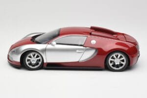 Bugatti Veyron Edition Centenaire Chrome Red Minichamps 1:18 100110851-O Metall — bild 4 av 8