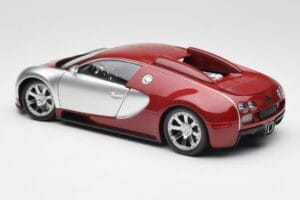 Bugatti Veyron Edition Centenaire Chrome Red Minichamps 1:18 100110851-O Metall — bild 7 av 8