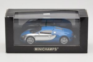 Bugatti Veyron Centenaire Blå Metallic Silver Minichamps 1:43 400110850 Metall — bild 4 av 4