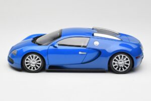 Bugatti Veyron Ljusblå Mörkblå Minichamps 1:18 100110821 Metall — bild 4 av 8