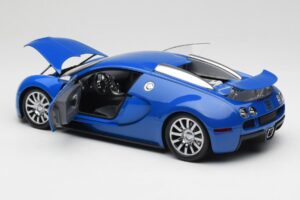 Bugatti Veyron Ljusblå Mörkblå Minichamps 1:18 100110821 Metall — bild 5 av 8