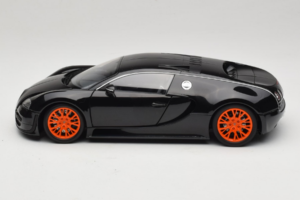 Bugatti Veyron Super Sport Black Metallic Minichamps 1:18 100110842 Metall — bild 4 av 8