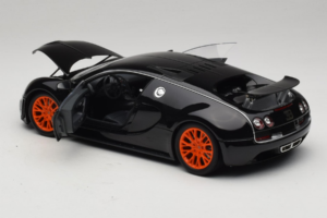Bugatti Veyron Super Sport Black Metallic Minichamps 1:18 100110842 Metall — bild 5 av 8
