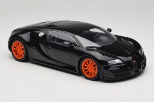 Bugatti Veyron Super Sport Black Metallic Minichamps 1:18 100110842 Metall — bild 6 av 8
