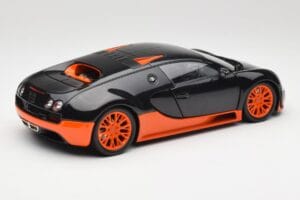 Bugatti Veyron Super Sport World Record Edition Carbon & Orange Minichamps 1:18 100110840 Metall — bild 3 av 8