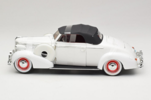 Buick Century Cabriolet Vit Signature Models 1:18 18131 Metall — bild 3 av 6