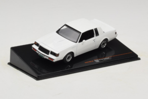 Buick Grand National Vit IXO 1:43 CLC576N Metall — bild 2 av 4