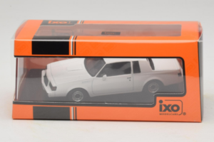 Buick Grand National Vit IXO 1:43 CLC576N Metall — bild 4 av 4