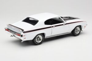 Buick GSX Vit American Muscle 1:18 AMM1322/06 Metall — bild 3 av 8