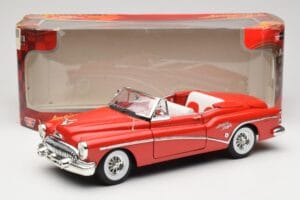 Buick Skylark Cabriolet Röd Motormax 1:18 73129 Metall — bild 8 av 8