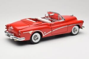 Buick Skylark Röd Motormax 1:18 411393-M1 Metall — bild 3 av 8