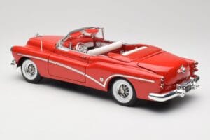 Buick Skylark Röd Motormax 1:18 411393-M1 Metall — bild 7 av 8