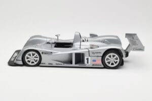 Cadillac Northstar LMP #1 24 Hours of Le Mans 2000 Hot Wheels 1:18 29225 Metall — bild 4 av 8