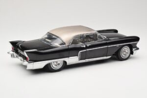 Cadillac Brougham Svart Sun Star 1:18 4001 Metall — bild 3 av 8