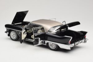Cadillac Brougham Svart Sun Star 1:18 4001 Metall — bild 5 av 8
