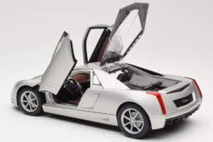 Cadillac Cien Silver Hot Wheels 1:18 57296 Metall — bild 5 av 8
