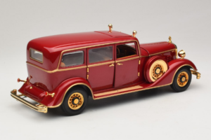 Cadillac Deluxe Tudor Statslimousine Puyi Siste Kejsare av Kina Sun Star 1:18 4100 Metall — bild 3 av 9