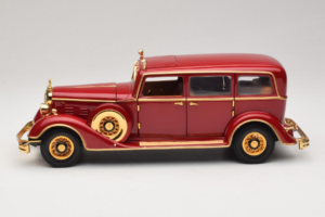 Cadillac Deluxe Tudor Statslimousine Puyi Siste Kejsare av Kina Sun Star 1:18 4100 Metall — bild 4 av 9