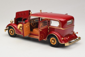 Cadillac Deluxe Tudor Statslimousine Puyi Siste Kejsare av Kina Sun Star 1:18 4100 Metall — bild 5 av 9