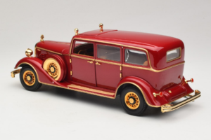 Cadillac Deluxe Tudor Statslimousine Puyi Siste Kejsare av Kina Sun Star 1:18 4100 Metall — bild 7 av 9