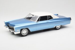Cadillac DeVille Blå KK-Scale 1:18 KKDC180314 Metall