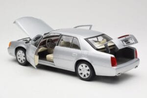 Cadillac DeVille DTS Maisto 1:18 56061 Metall — bild 5 av 8