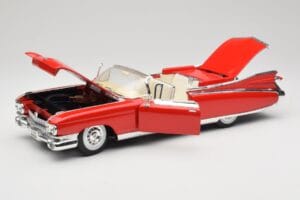 Cadillac Eldorado Biarritz Bolero Red Maisto 1:18 31813 Metall — bild 2 av 8
