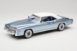 Cadillac Eldorado Cabriolet Blå MCG 1:18 MCG18472 Metall — bild 2 av 7