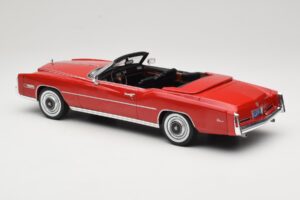Cadillac Eldorado Cabriolet Röd MCG 1:18 MCG18471 Metall — bild 7 av 8