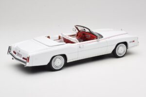Cadillac Eldorado Cabriolet Vit MCG 1:18 MCG18474 Metall — bild 2 av 7