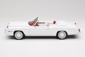 Cadillac Eldorado Cabriolet Vit MCG 1:18 MCG18474 Metall — bild 3 av 7
