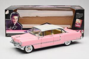 Cadillac Fleetwood Elvis Presley Rosa MRC 1:18 LIC1000 Metall — bild 8 av 8