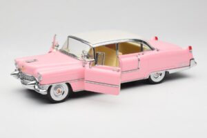 Cadillac Fleetwood Elvis Presley Rosa MRC 1:18 LIC1000 Metall — bild 2 av 8