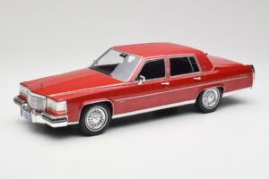 Cadillac Fleetwood Brougham Mörkröd Metallic MCG 1:18 MCG18251 Metall